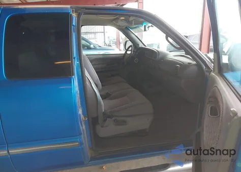 1998 Dodge Ram 1500 St z USA, uszkodzony, nr VIN 1B7HC13Z5WJ158492